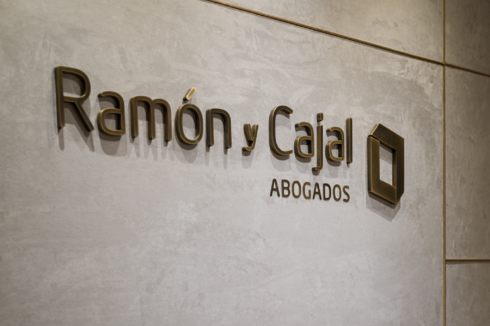 Imagen de Logo Ramon y Cajal Abogados